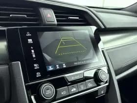 Honda Civic 1 0 i vtec black edition thumbnail 13