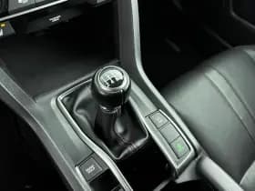 Honda Civic 1 0 i vtec black edition thumbnail 17