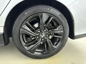 Honda Civic 1 0 i vtec black edition thumbnail 29