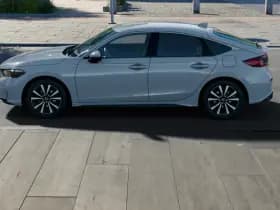 Honda Civic 2 0 e hev elegance thumbnail 6