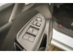 Honda Jazz 1.3i VTEC COMFORT thumbnail 38