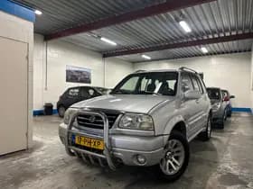 Suzuki Grand Vitara thumbnail 3