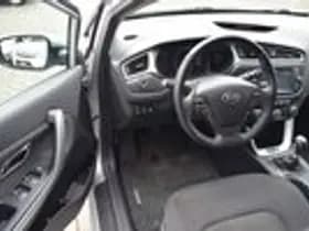 Kia Cee'd thumbnail 4