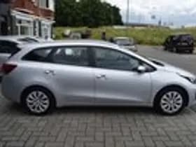 Kia Cee'd thumbnail 8