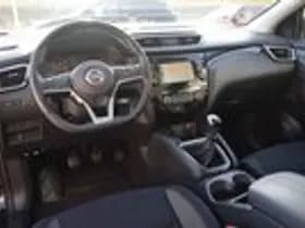 Nissan Qashqai thumbnail 13