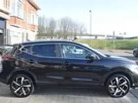 Nissan Qashqai thumbnail 7