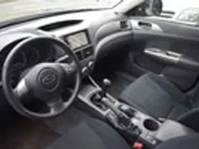 Subaru Impreza thumbnail 4