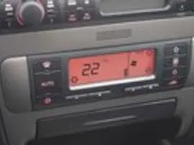 SEAT Leon thumbnail 25