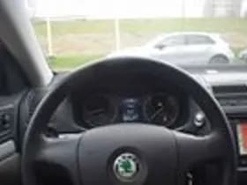 Škoda Octavia thumbnail 21