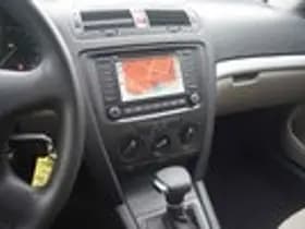 Škoda Octavia thumbnail 23