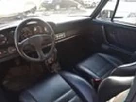 Porsche 911 thumbnail 4