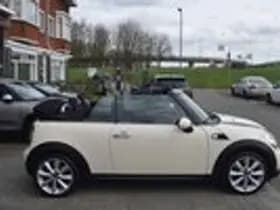 MINI Cooper thumbnail 10