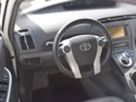 Toyota Prius thumbnail 7