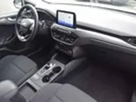 Ford Focus thumbnail 18