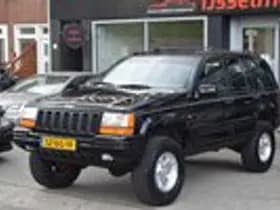 Jeep Grand Cherokee thumbnail 2