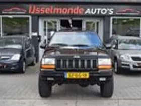 Jeep Grand Cherokee thumbnail 3