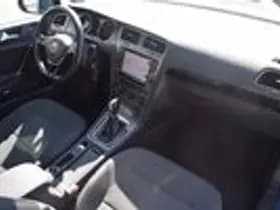 Volkswagen Golf thumbnail 20