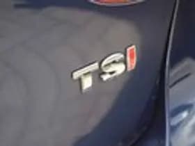 Volkswagen Golf thumbnail 17