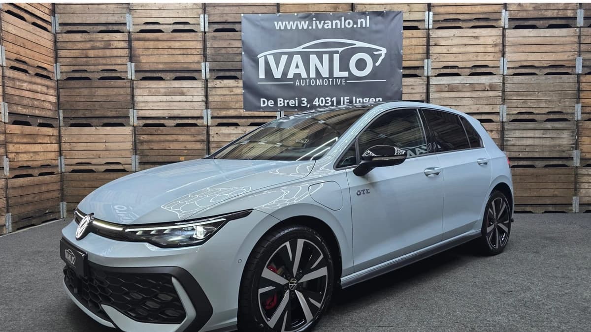 Volkswagen Golf — foto 1