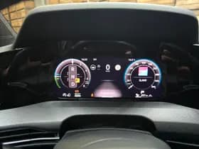 Volkswagen Golf thumbnail 11