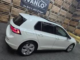 Volkswagen Golf thumbnail 20