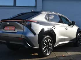 Toyota BZ4X Dynamic 73 Kwh Paasaanbieding Gratis Lader Twv €1300 thumbnail 4