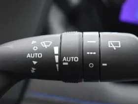 Toyota RAV4 2.5 Hybrid AWD Style Bi-Tone Limited Automaat 222pk thumbnail 12