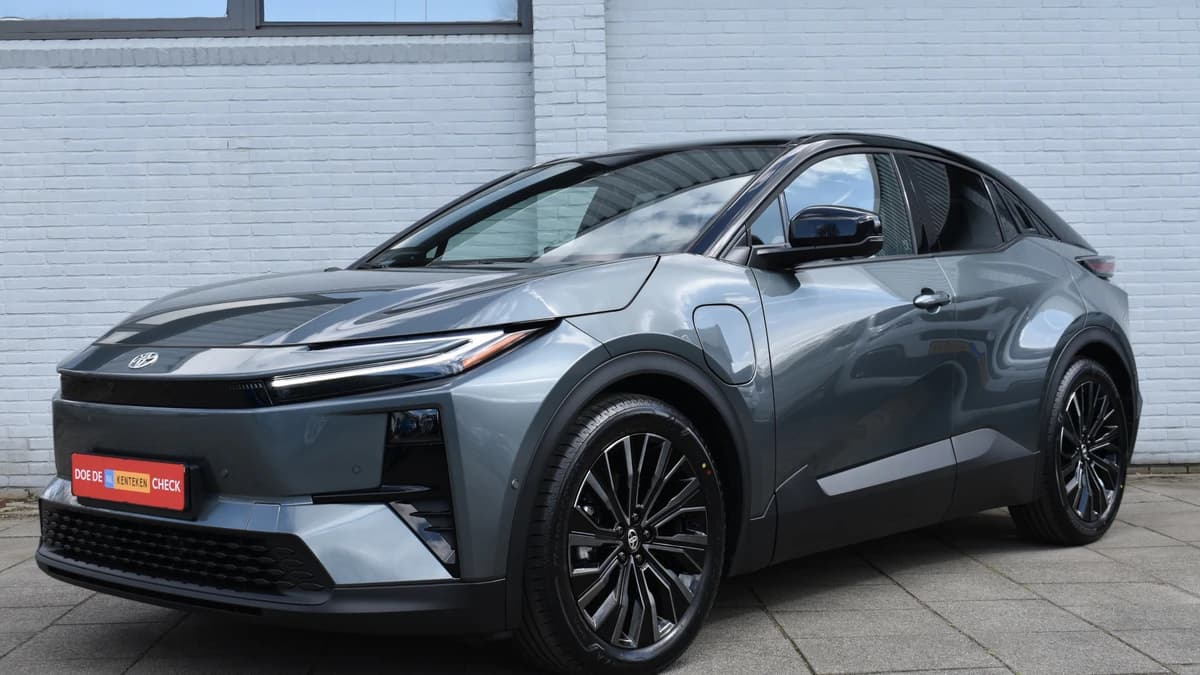 Toyota C-HR+ — foto 1