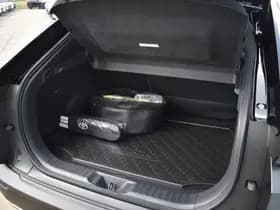 Toyota C-HR+ thumbnail 6