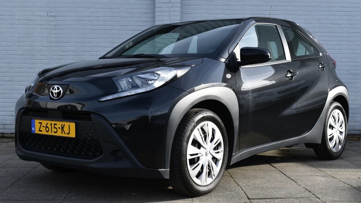 Toyota Aygo X 1.0 Vvt-I Mt Play — foto 1