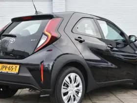 Toyota Aygo X Hybrid 115 Play Automaat 116Pk thumbnail 3
