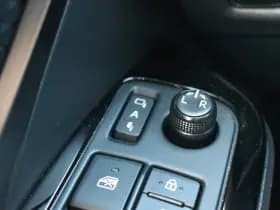 Toyota C-HR 5-Deurs 1.8 Hybrid Dynamic Automaat 122Pk thumbnail 12