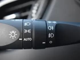 Toyota C-HR 5-Deurs 1.8 Hybrid Dynamic Automaat 122Pk thumbnail 14