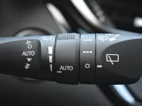 Toyota C-HR 5-Deurs 1.8 Hybrid Dynamic Automaat 122Pk thumbnail 16