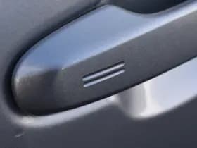 Toyota C-HR 5-Deurs 1.8 Hybrid Dynamic Automaat 122Pk thumbnail 4