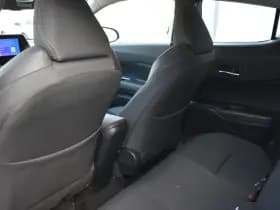 Toyota C-HR 5-Deurs 1.8 Hybrid Dynamic Automaat 122Pk thumbnail 9