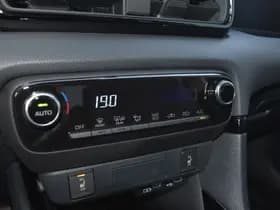 Toyota Yaris 1.5 Hybrid 115 Dynamic Automaat 116Pk thumbnail 16