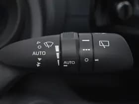 Toyota Yaris 1.5 Vvt-I Dynamic Handgeschakeld 126Pk thumbnail 12