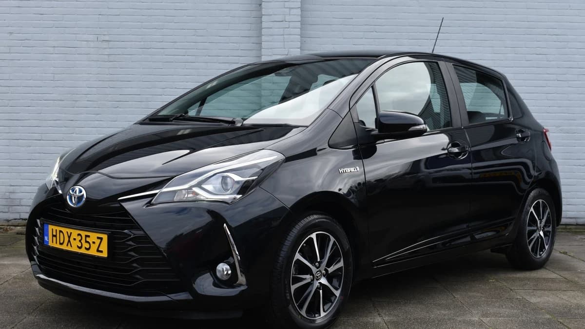 Toyota Yaris 1.5 Hybrid Dynamic Limited Automaat 100Pk — foto 1
