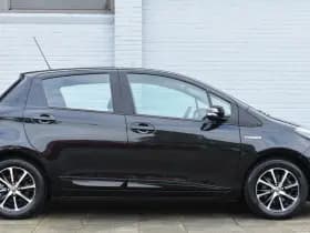 Toyota Yaris 1.5 Hybrid Dynamic Limited Automaat 100Pk thumbnail 5