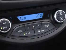 Toyota Yaris 1.5 Hybrid Dynamic Limited Automaat 100Pk thumbnail 10