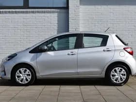 Toyota Yaris thumbnail 3