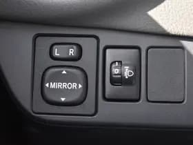 Toyota Yaris thumbnail 6