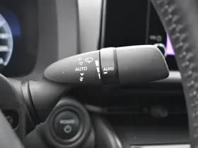 Toyota C-HR 1.8 Hybrid 140 Dynamic Plus Limited Automaat 140Pk thumbnail 13