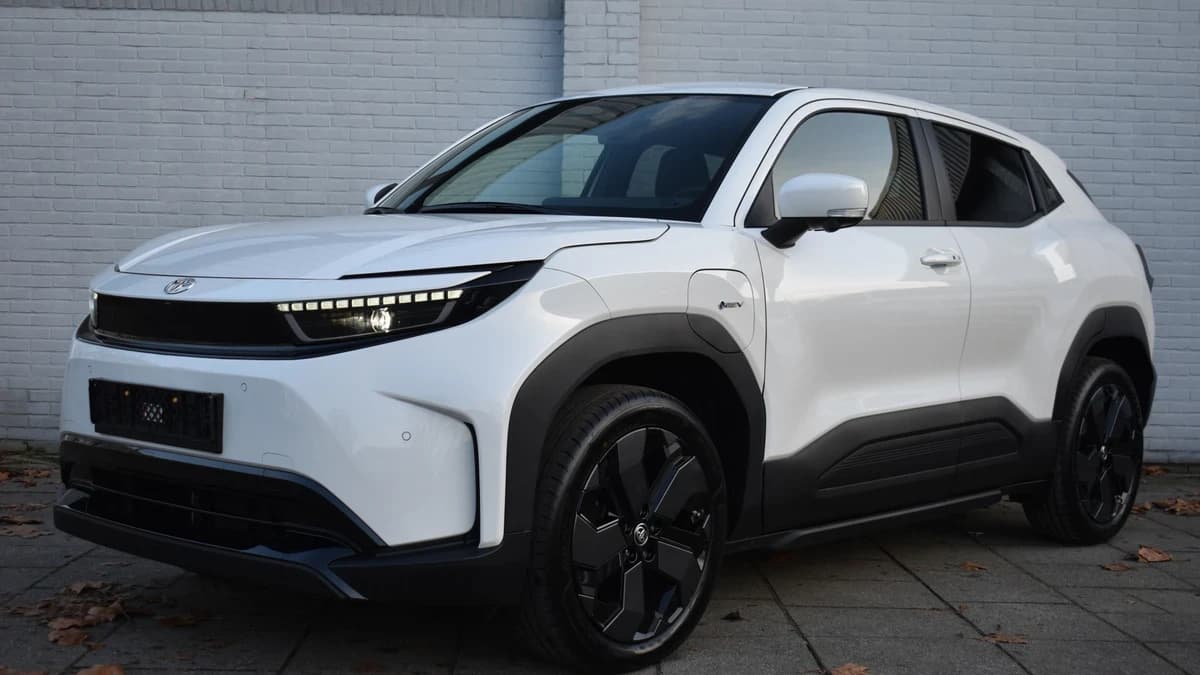 Toyota Urban Cruiser Executive 61 Kwh Automaat 174Pk — foto 1