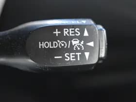 Toyota C-HR thumbnail 13