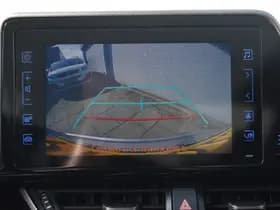 Toyota C-HR thumbnail 19