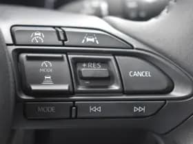 Toyota Yaris thumbnail 12