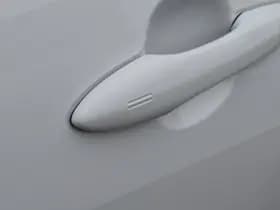 Toyota Yaris thumbnail 3