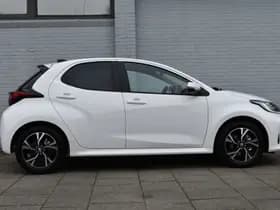 Toyota Yaris thumbnail 8